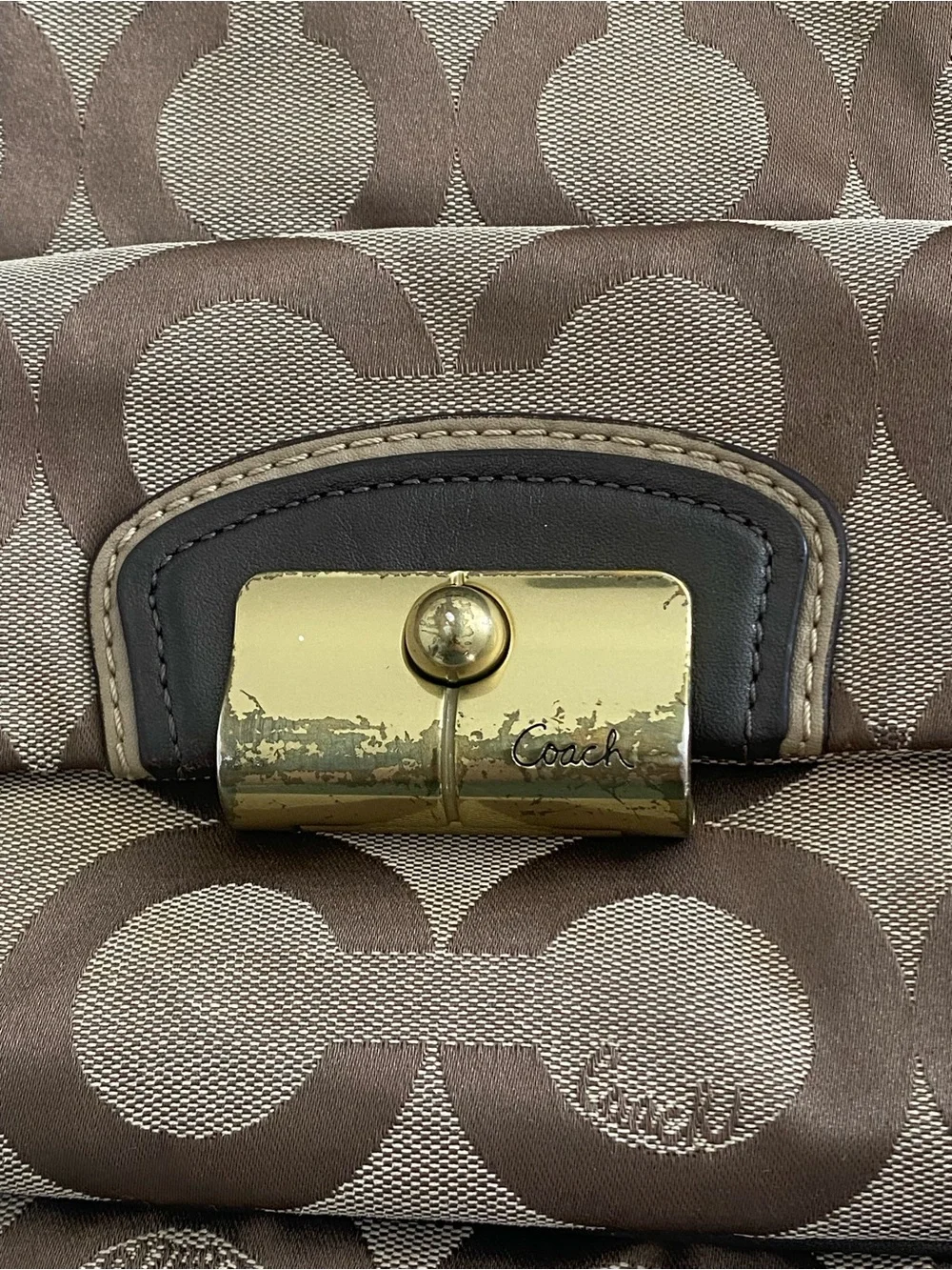 Coach Brown Signature Shoulder Bag Kristin